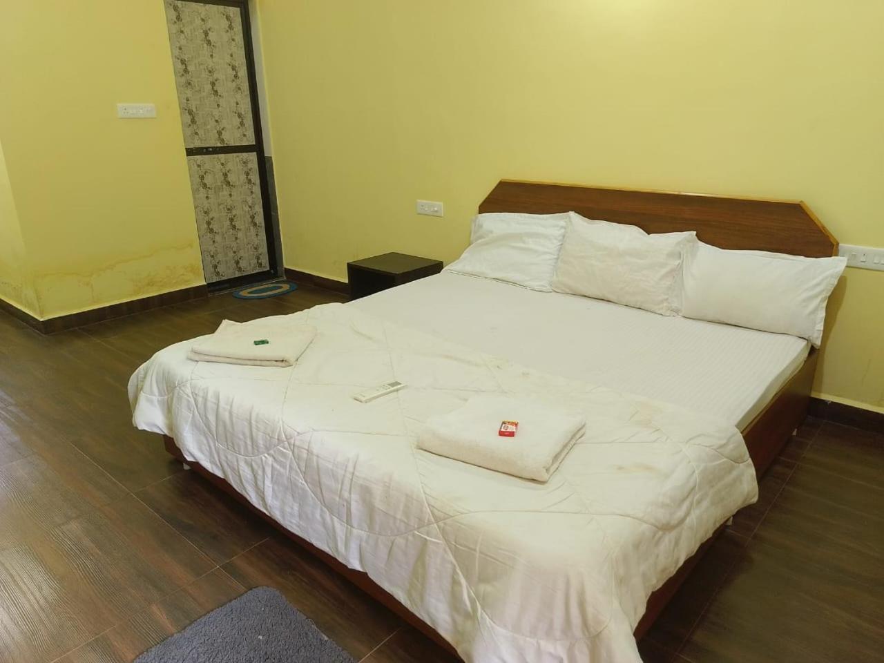 One Love Guest House 莫尔吉姆 外观 照片