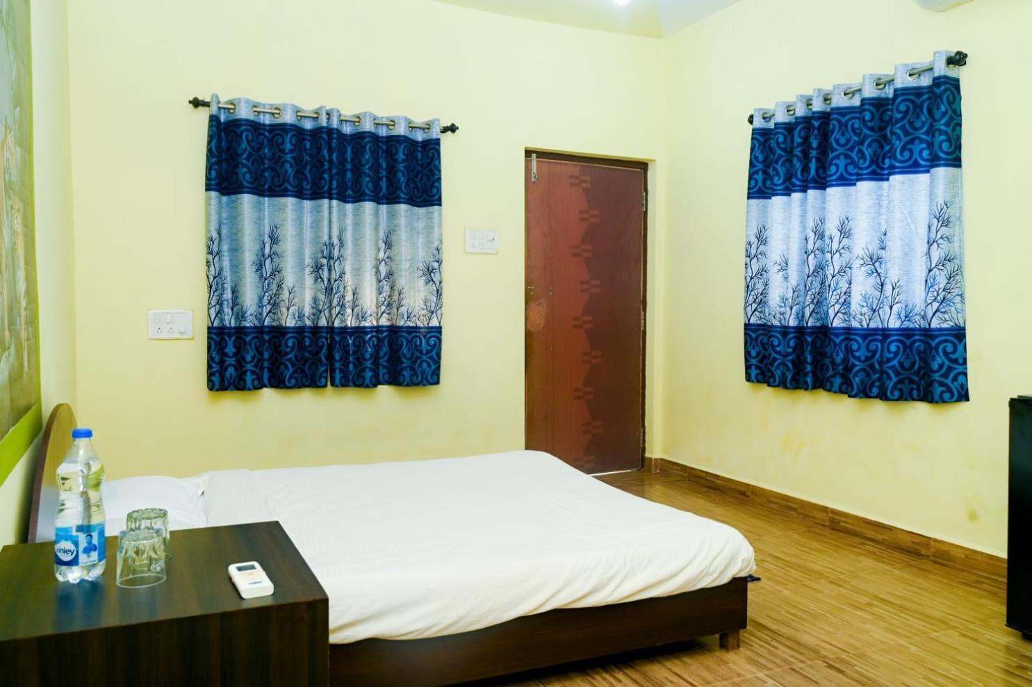 One Love Guest House 莫尔吉姆 外观 照片